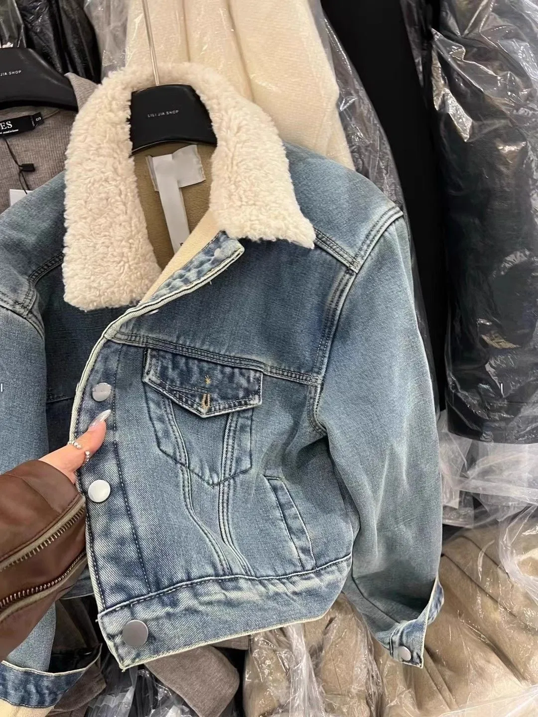 Denim Coat With Real Sheep Lamp Winter Fur Plush Womens Fall Sculpted Tailoring Minimalist Streetwear Trend Quick-Drying Jackets - Image 6