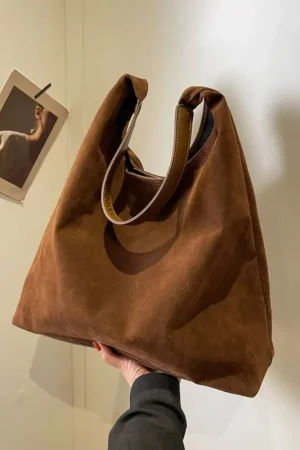 Large Capacity Suede Shoulder Bag Autumn and Winter Vintage Women's Bag Solid Color Simple Versatile Bucket Bag